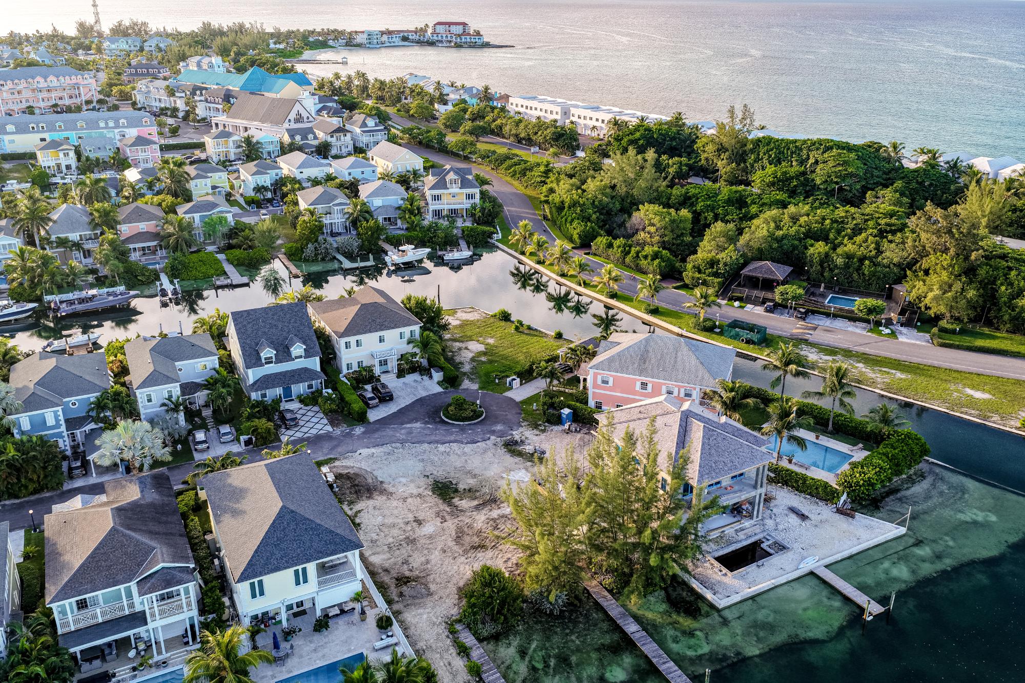 20 POINCIANCA CAY, SANDYPORT Unit: Lot 20