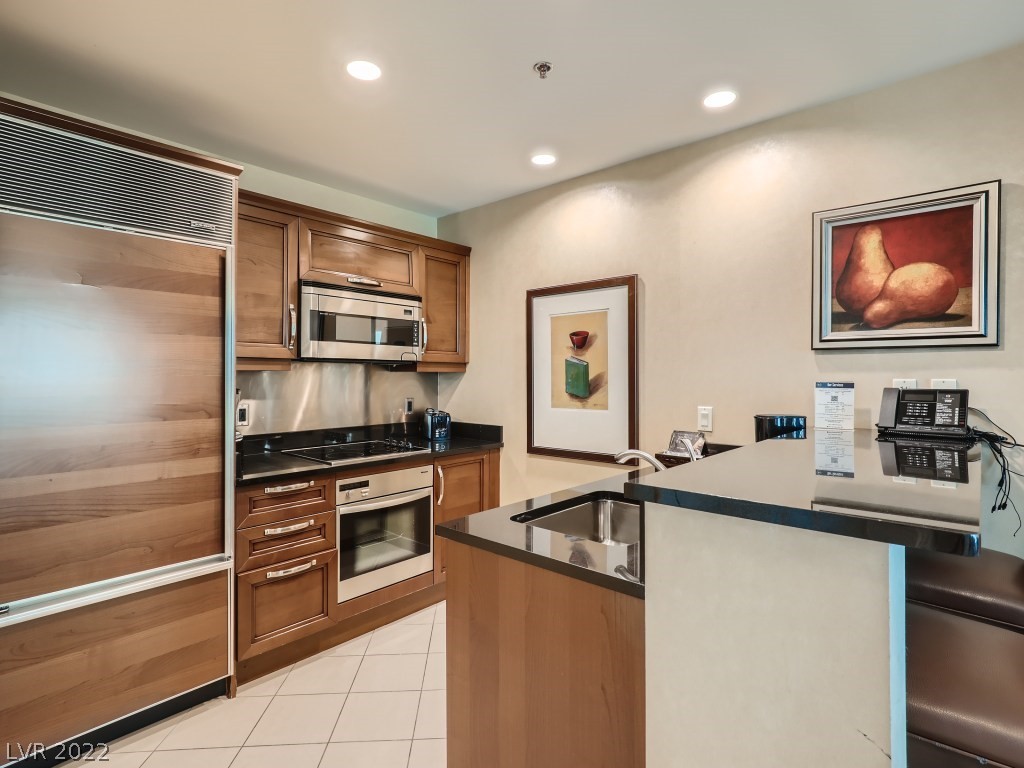 145 E Harmon Avenue Unit: 2708