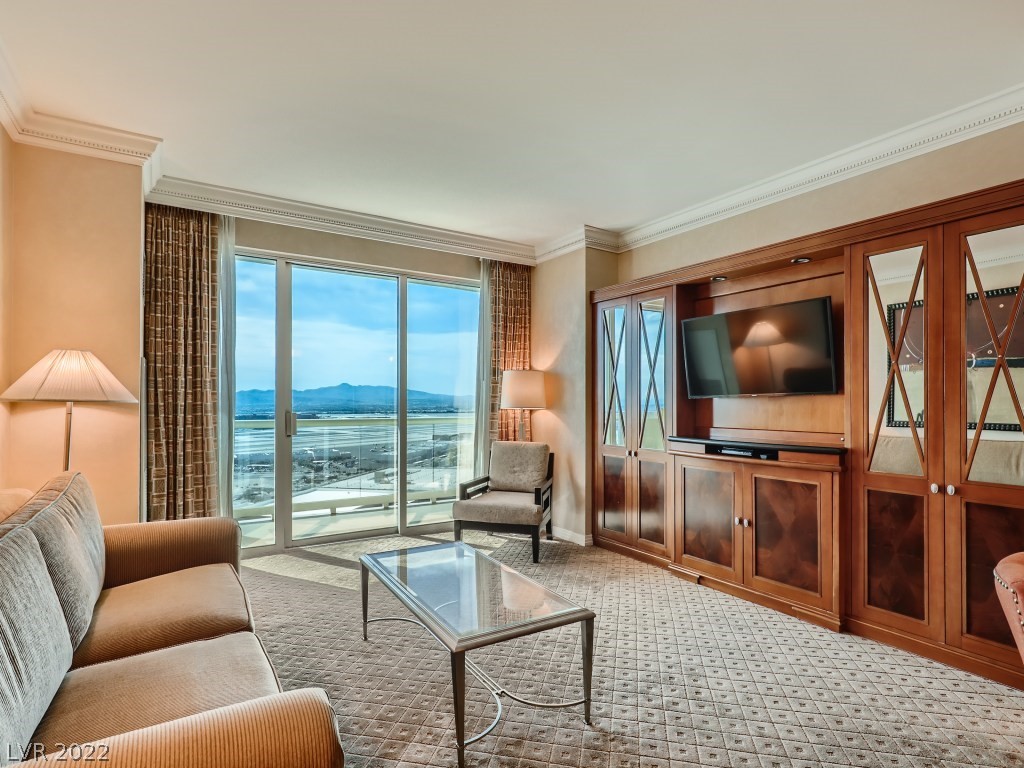 145 E Harmon Avenue Unit: 2708