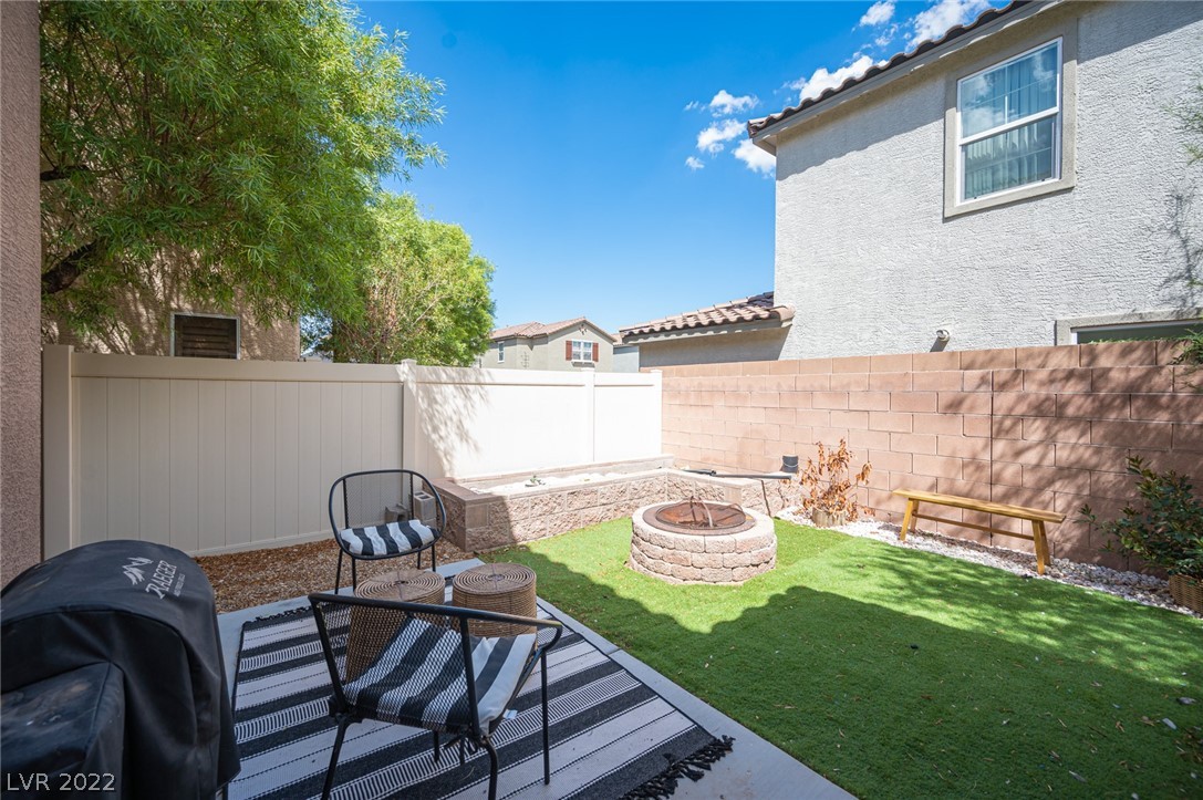 10528 Verona Wood Street