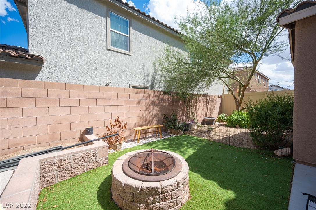 10528 Verona Wood Street