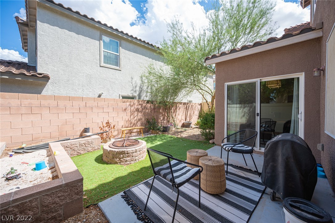 10528 Verona Wood Street