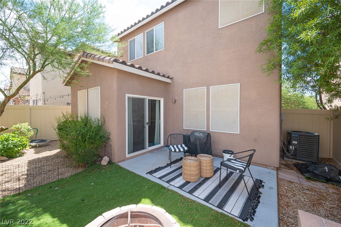10528 Verona Wood Street