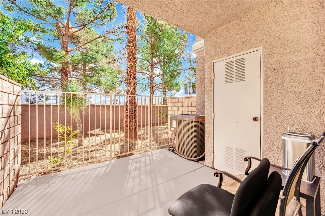 251 S Green Valley Parkway Unit: 1713