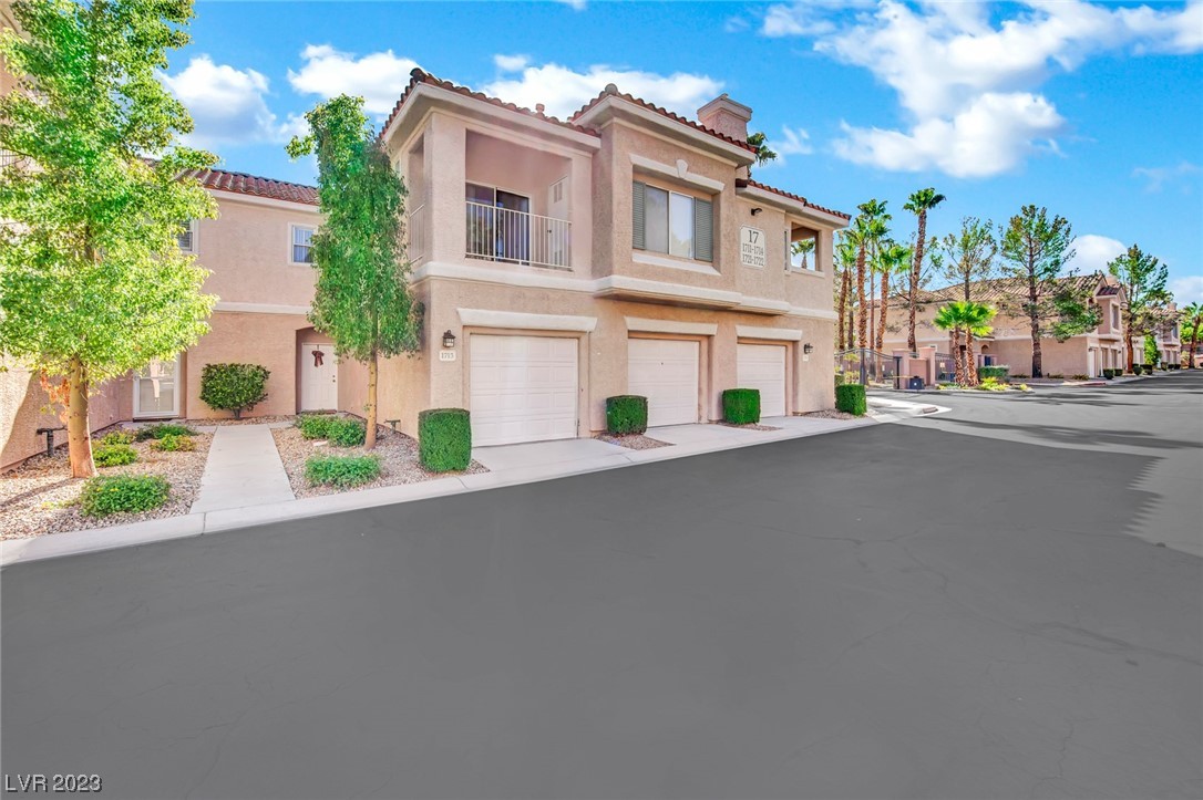 251 S Green Valley Parkway Unit: 1713