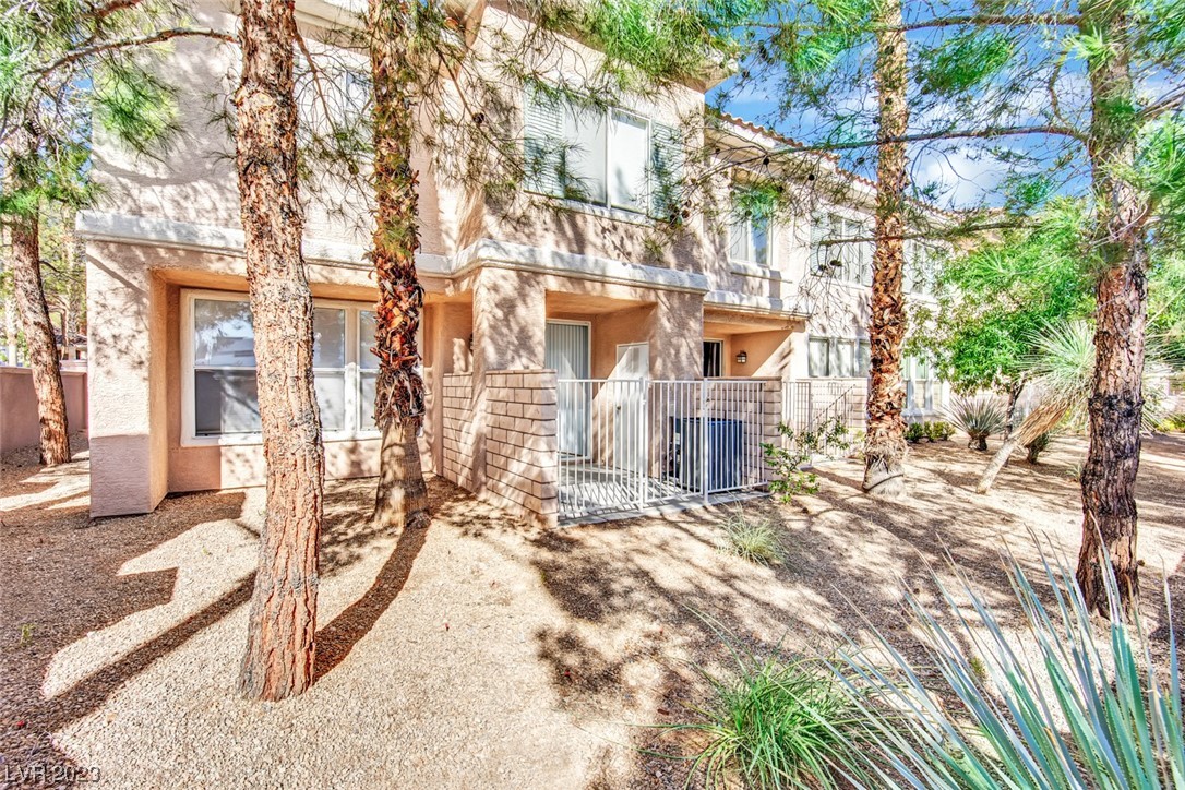 251 S Green Valley Parkway Unit: 1713
