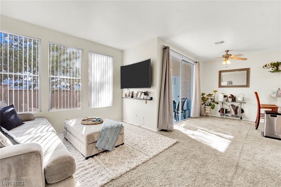 251 S Green Valley Parkway Unit: 1713