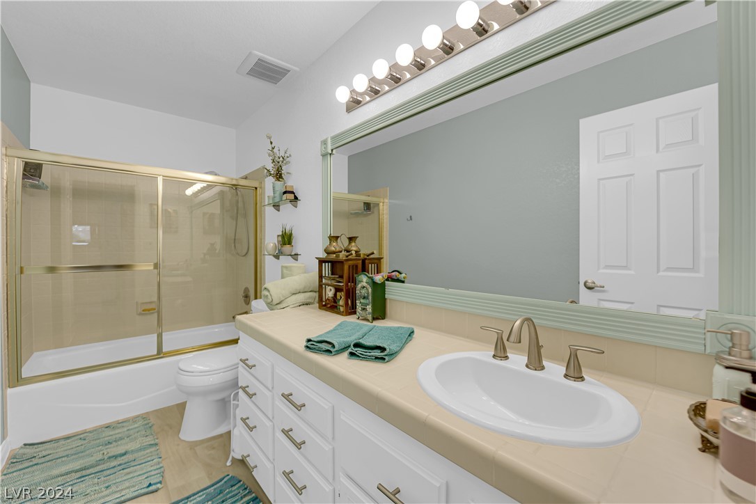3611 Laguna Del Sol Drive
