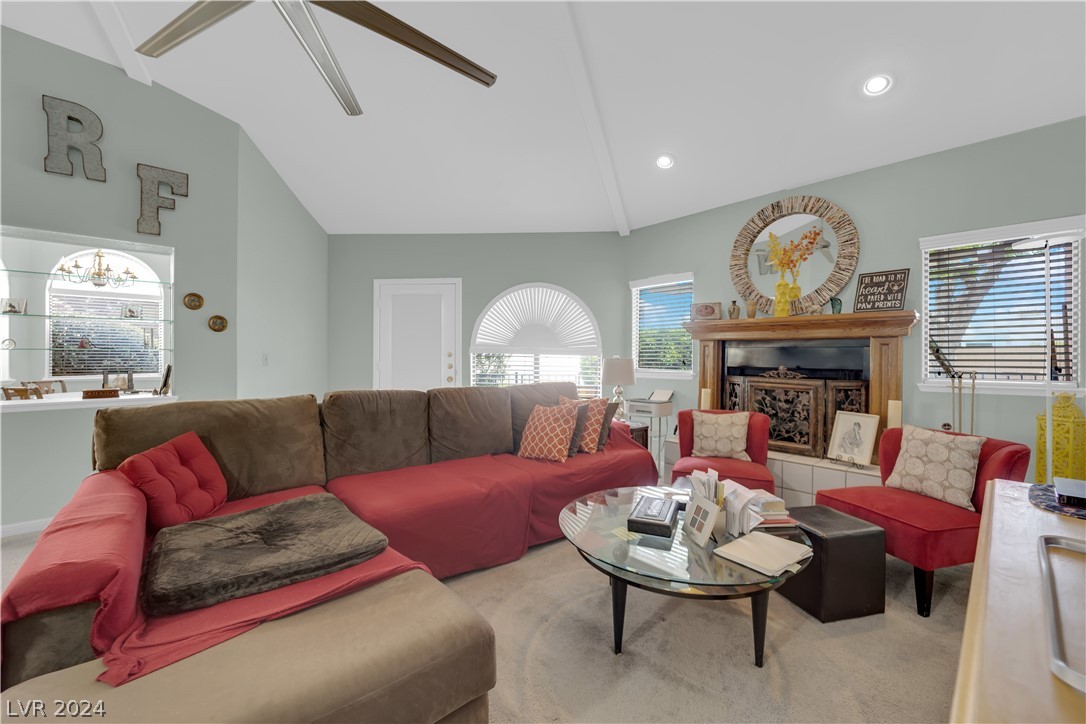 3611 Laguna Del Sol Drive