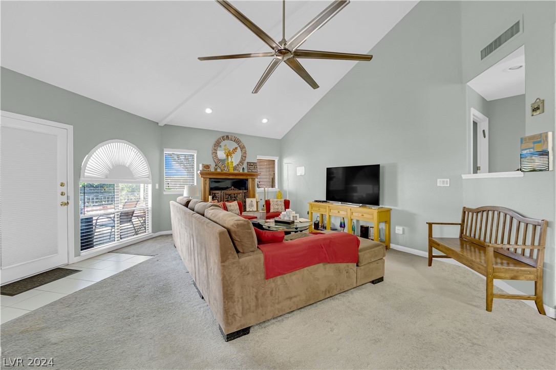 3611 Laguna Del Sol Drive