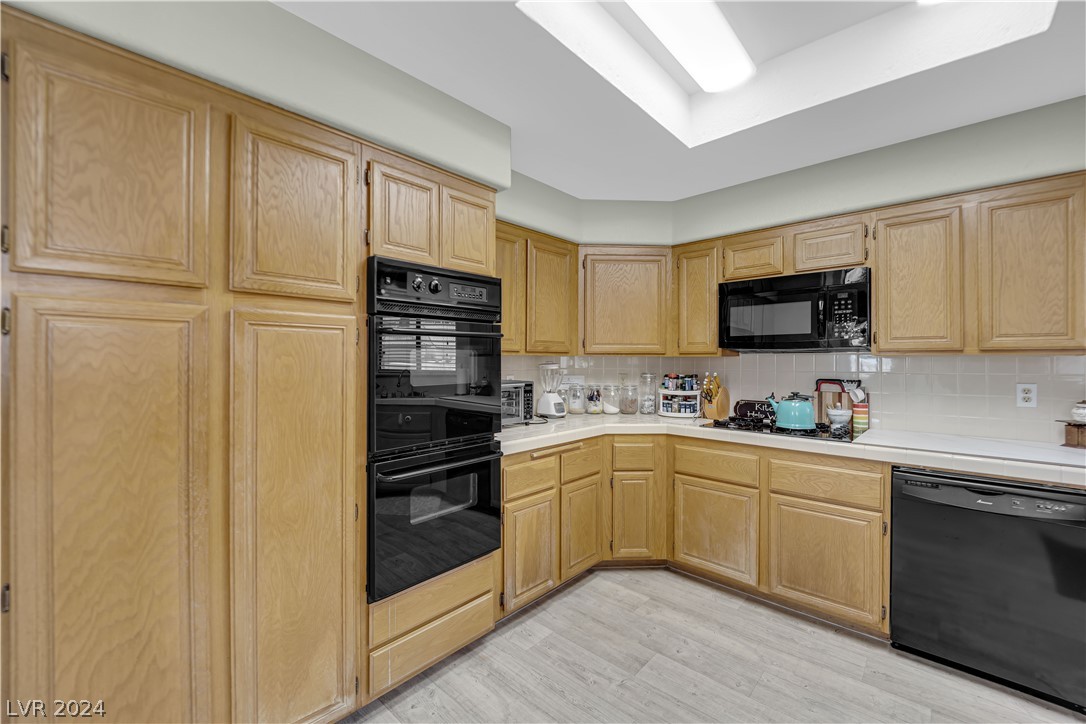 3611 Laguna Del Sol Drive