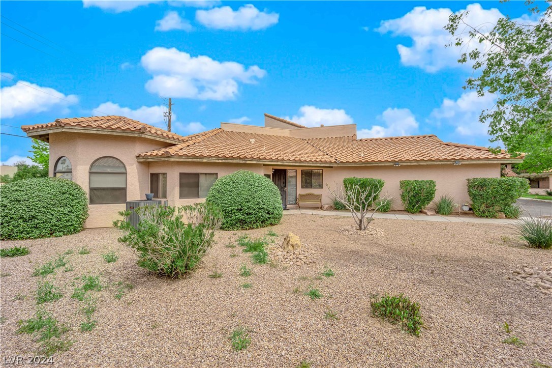 3611 Laguna Del Sol Drive
