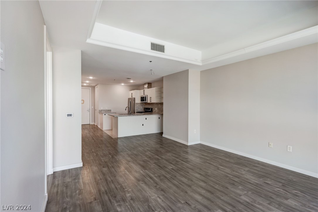 4575 Dean Martin Drive 903