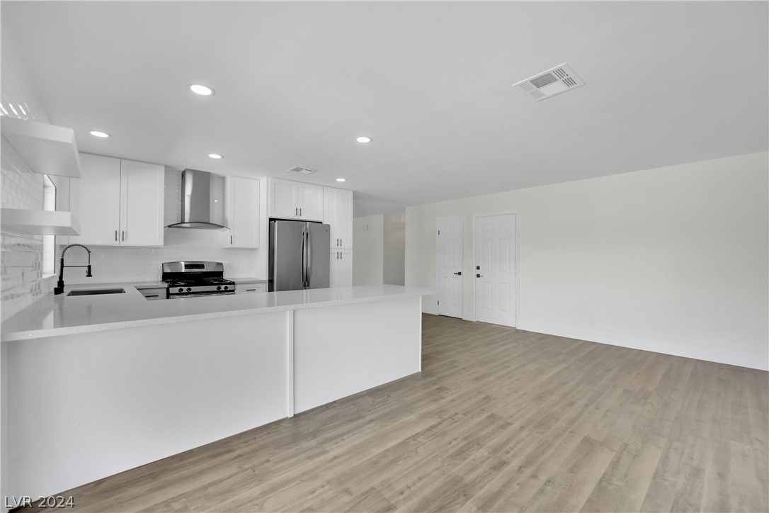715 Greenway Road