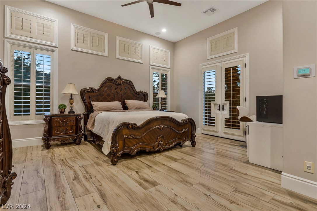 5 Wood Creek Court
