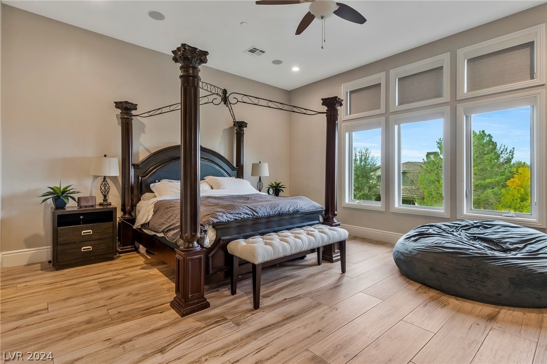 5 Wood Creek Court