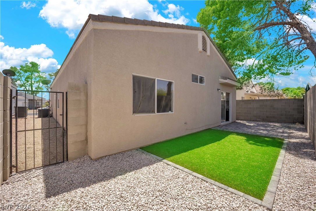 1612 Wendell Williams Avenue