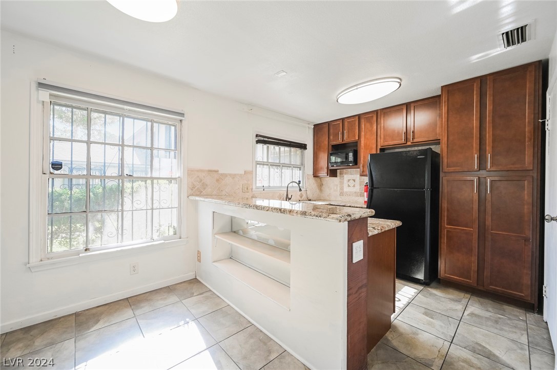 1453 Lorilyn Avenue 1