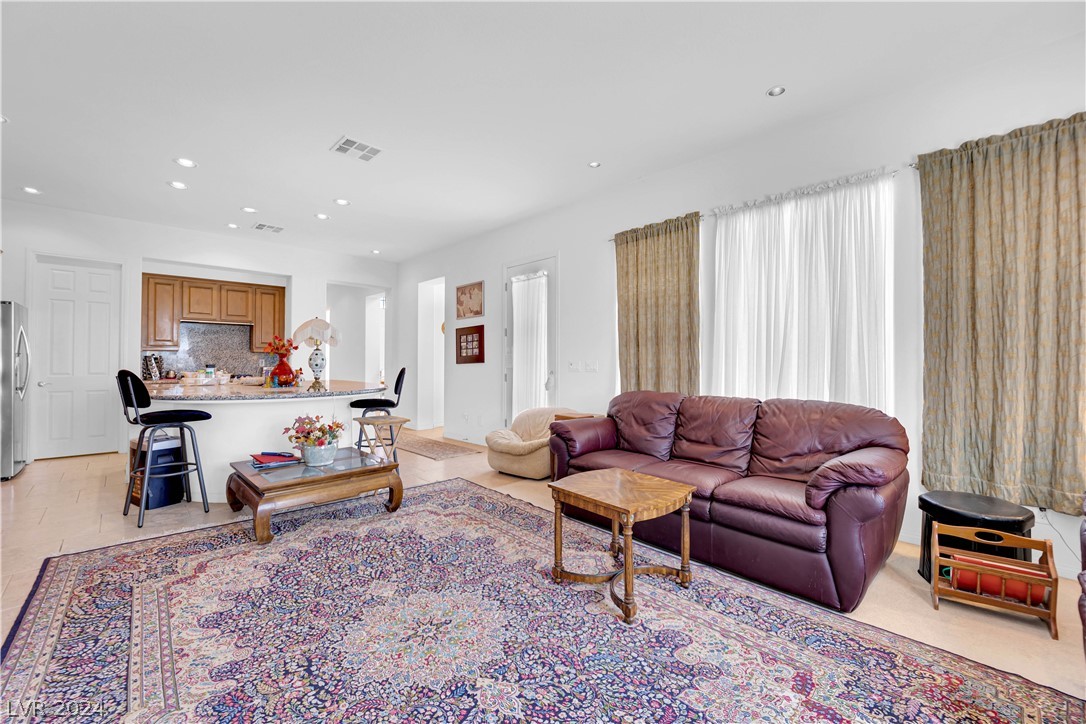 11297 Golden Chestnut Place