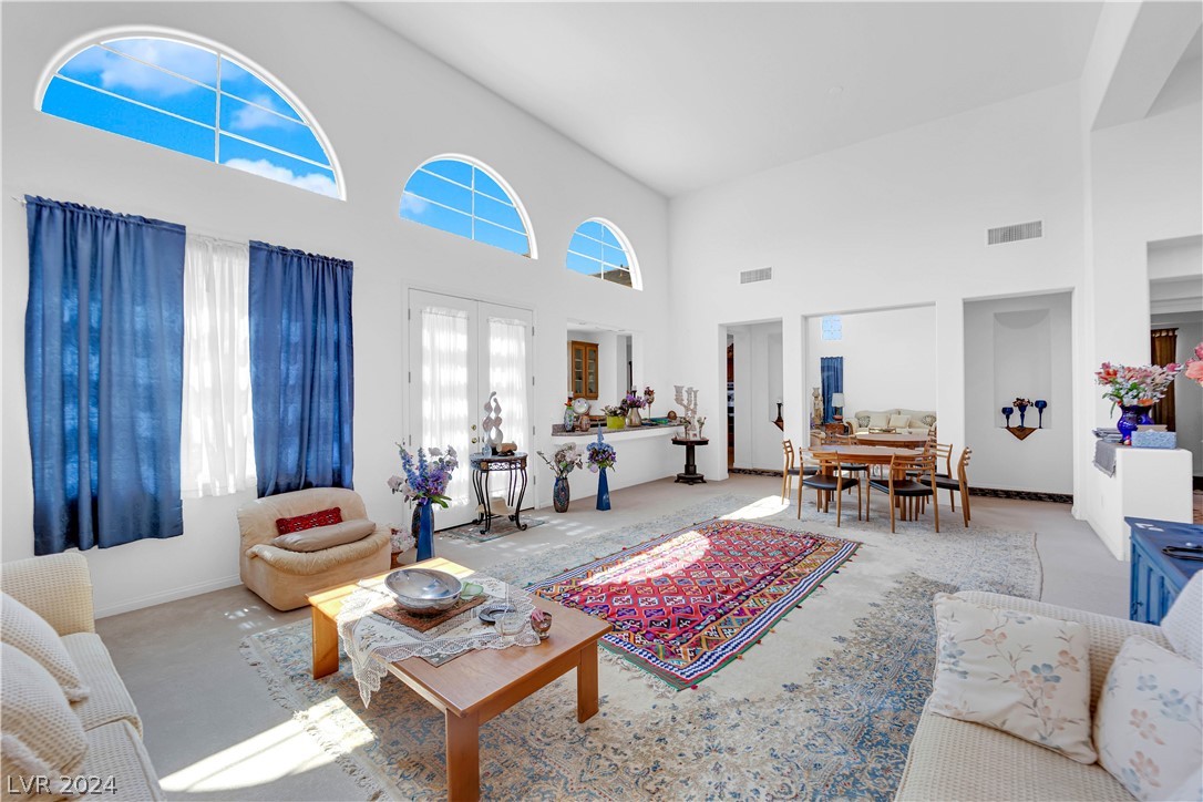 11297 Golden Chestnut Place