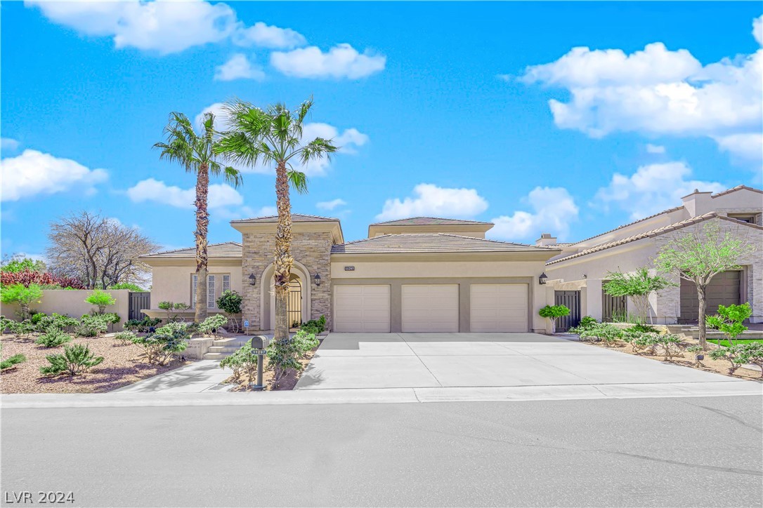 11297 Golden Chestnut Place