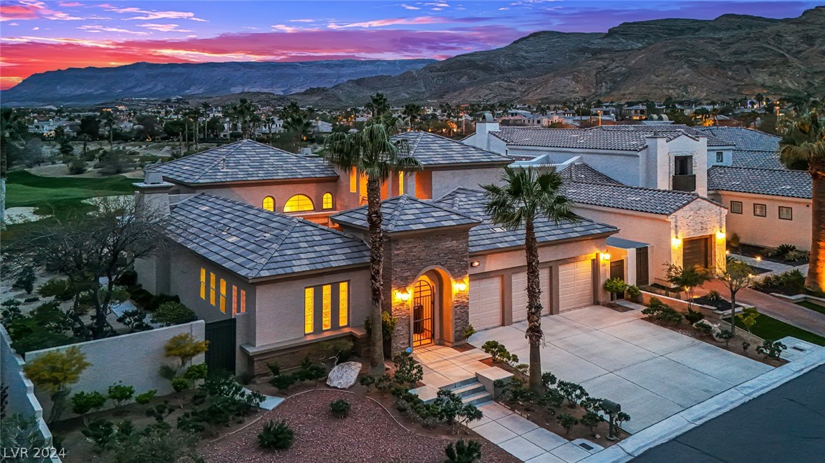 11297 Golden Chestnut Place