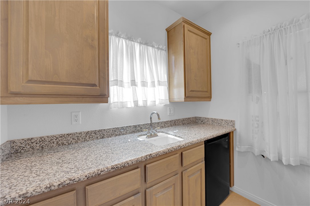 11297 Golden Chestnut Place