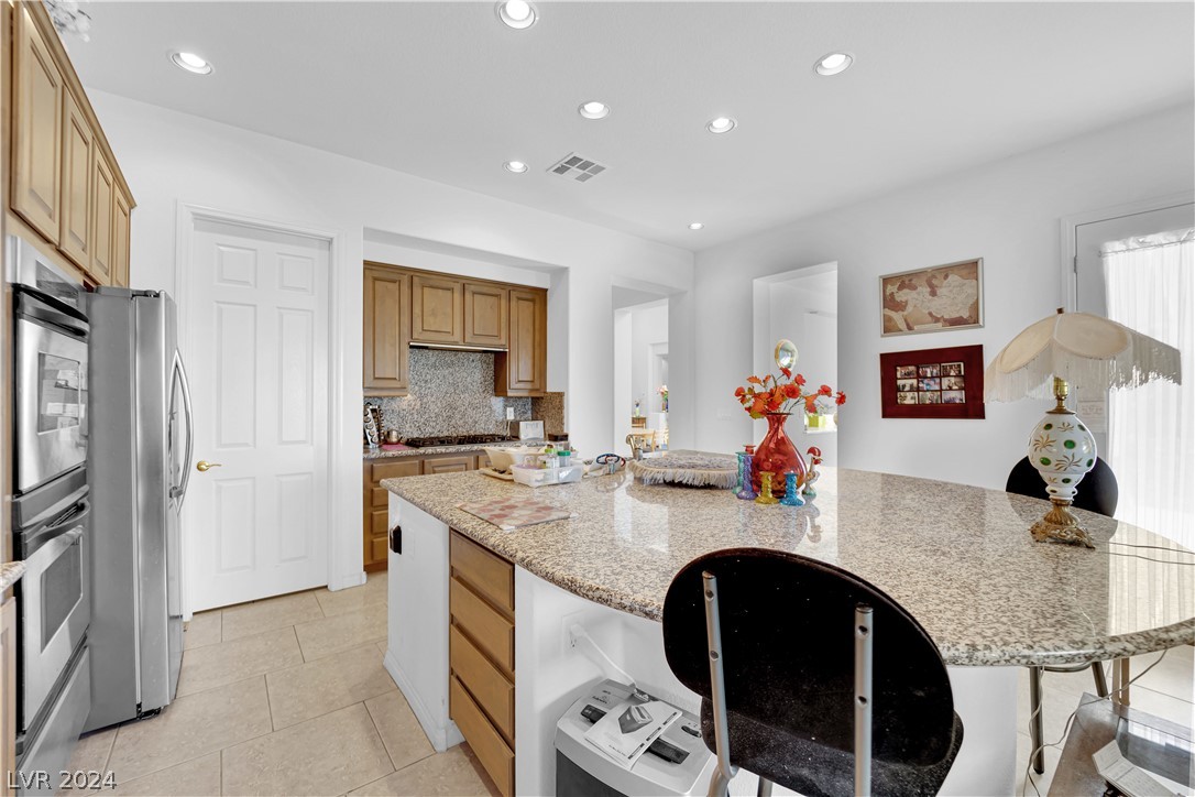 11297 Golden Chestnut Place