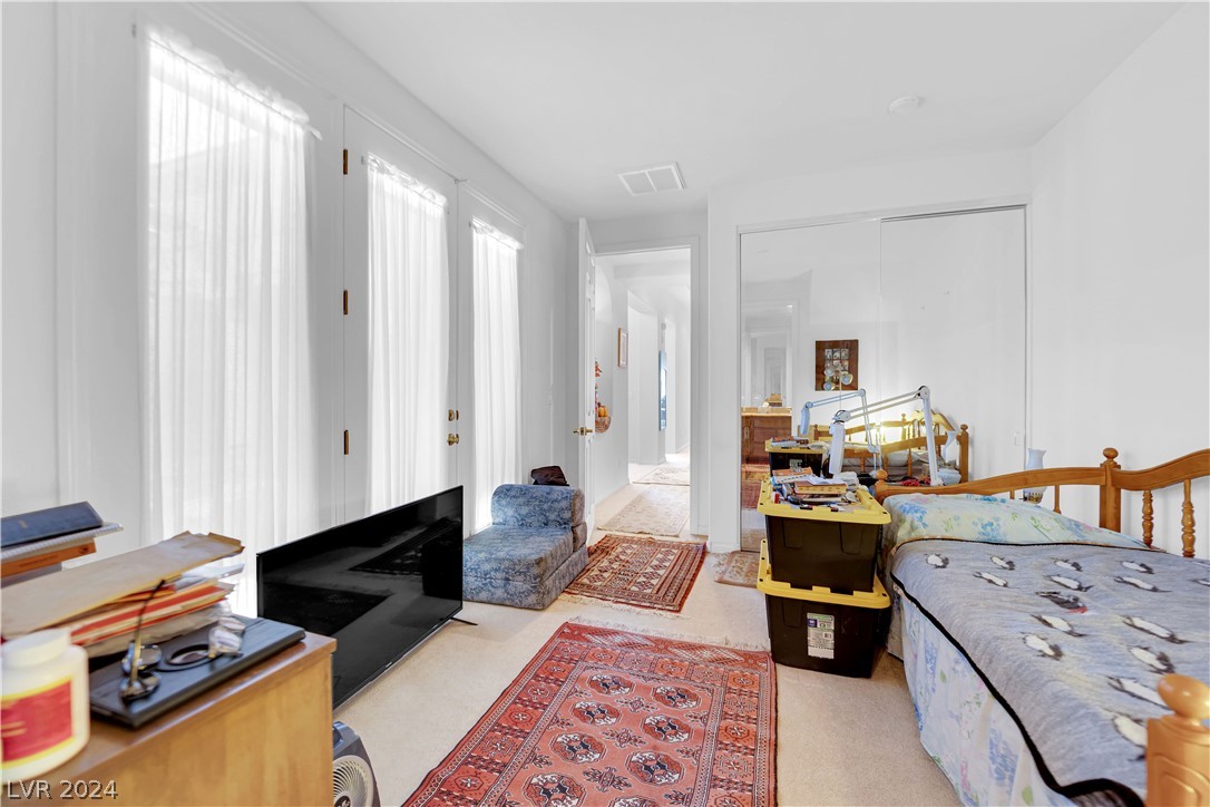 11297 Golden Chestnut Place