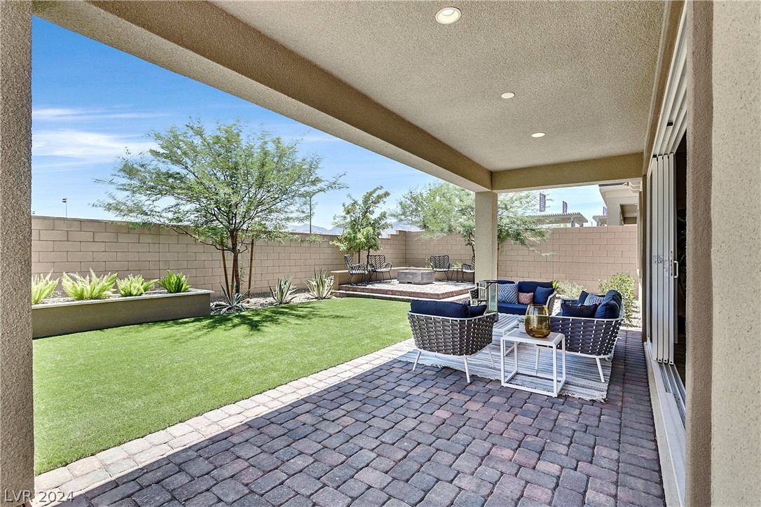 10167 Tree Blossom Avenue