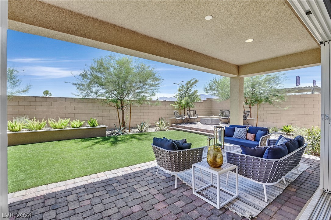 10167 Tree Blossom Avenue