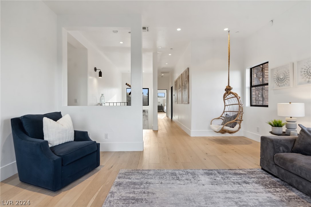 16 Paradise Valley Court