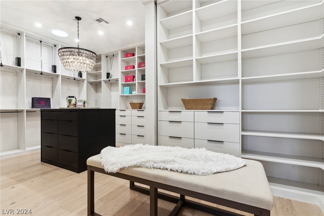 16 Paradise Valley Court