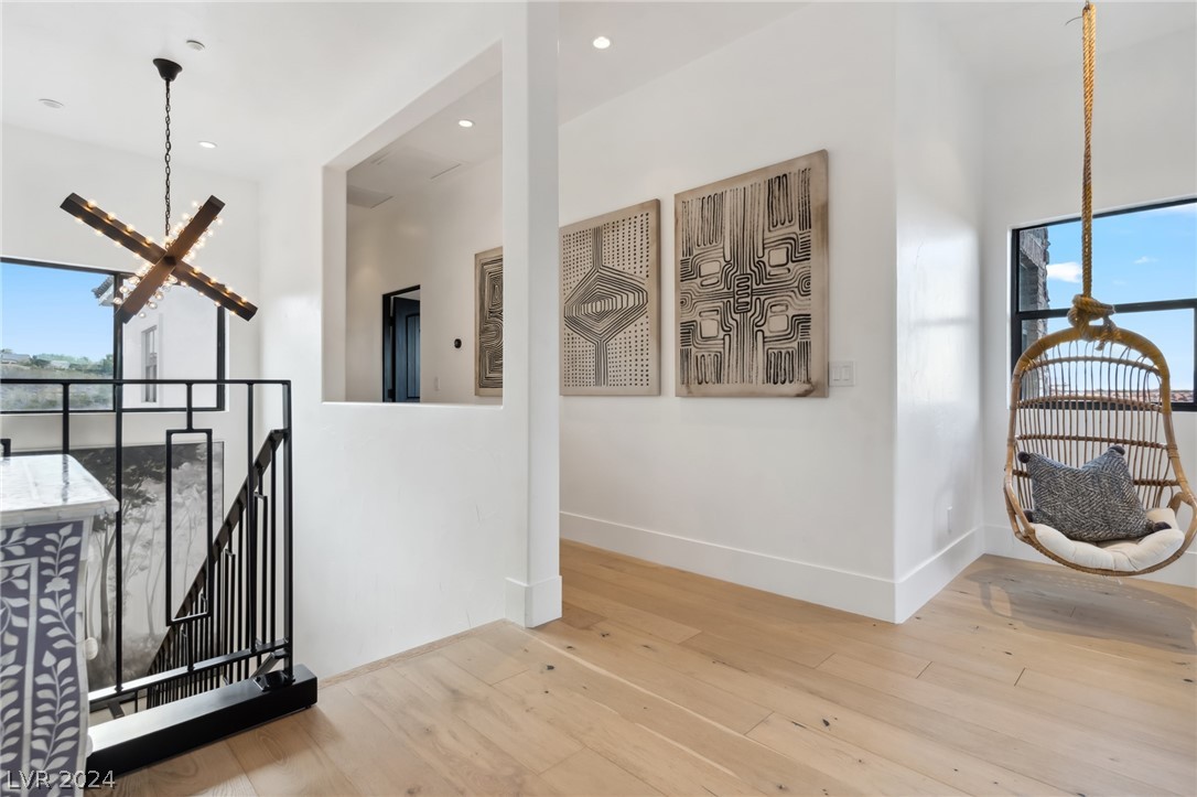 16 Paradise Valley Court