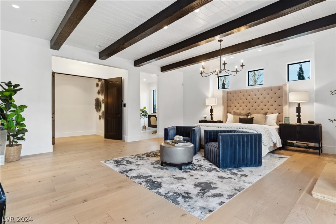 16 Paradise Valley Court