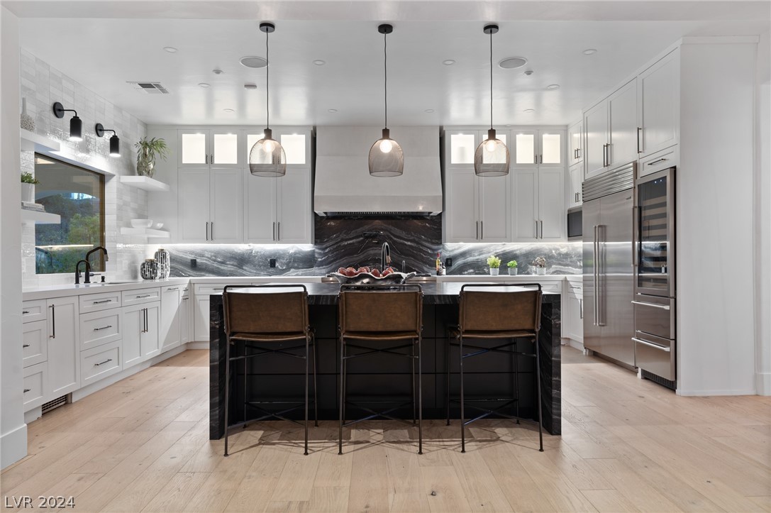 16 Paradise Valley Court