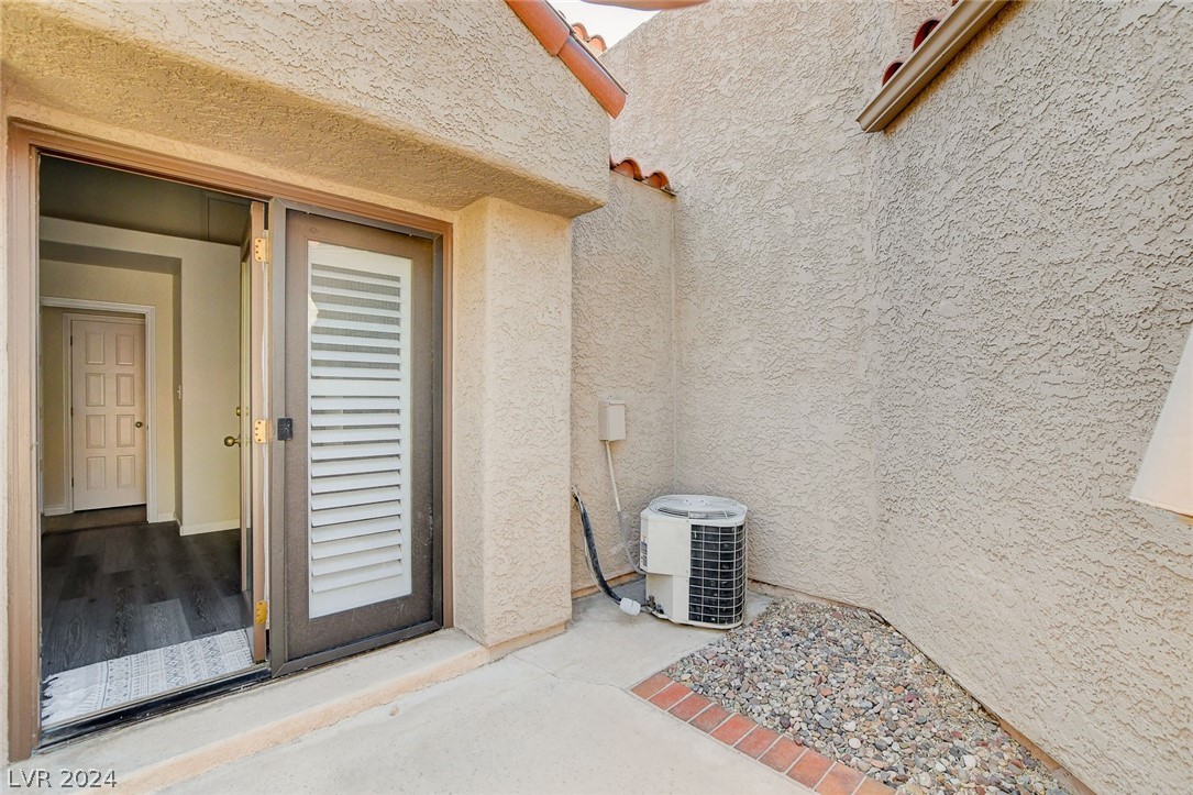 7247 Mission Hills Drive 0