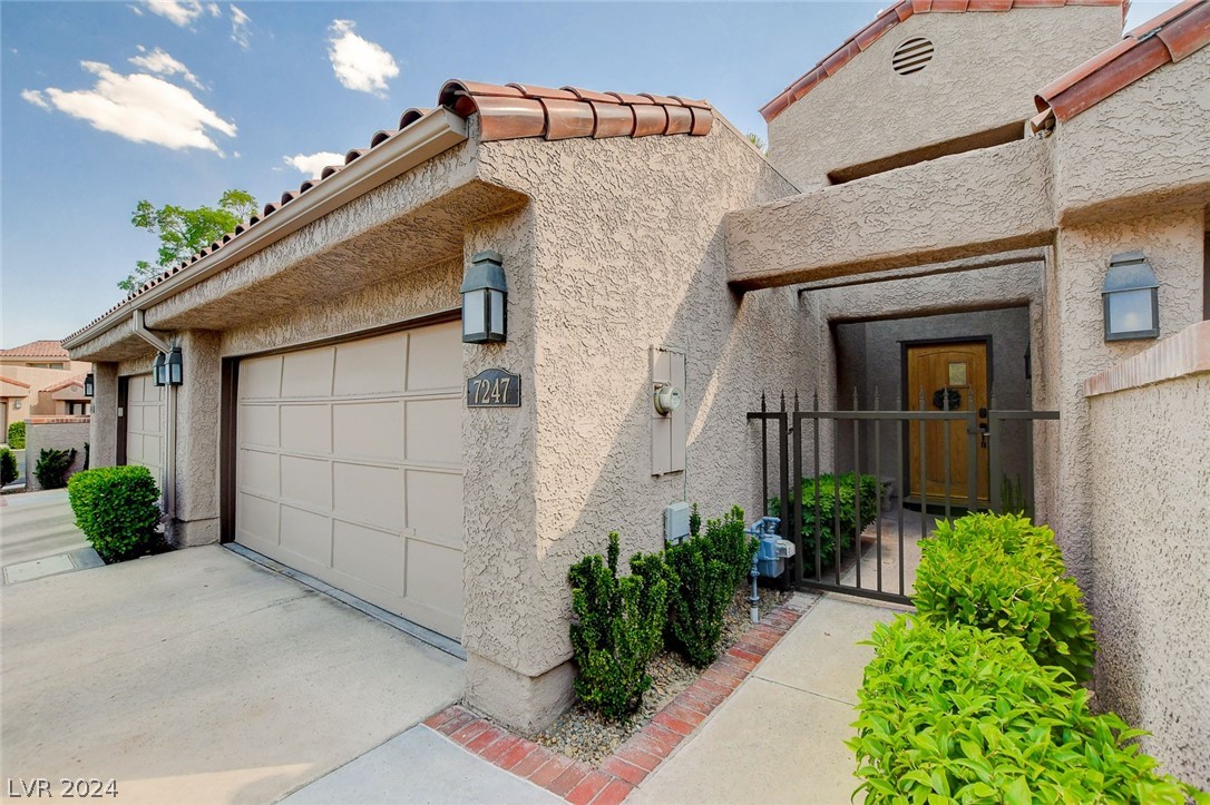 7247 Mission Hills Drive 0