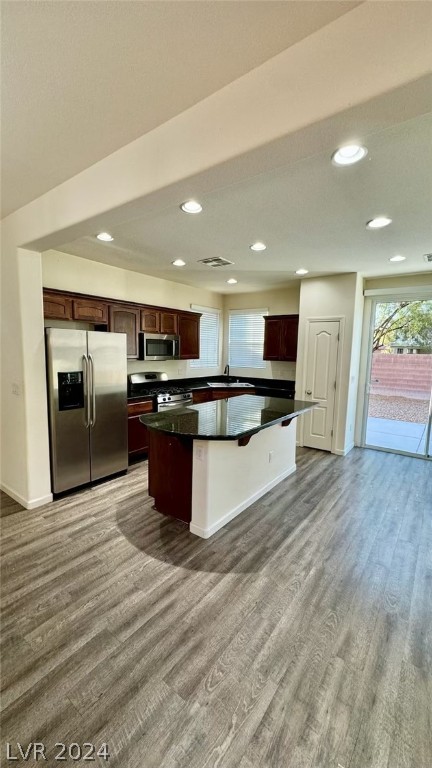 7546 Dobroyd Drive