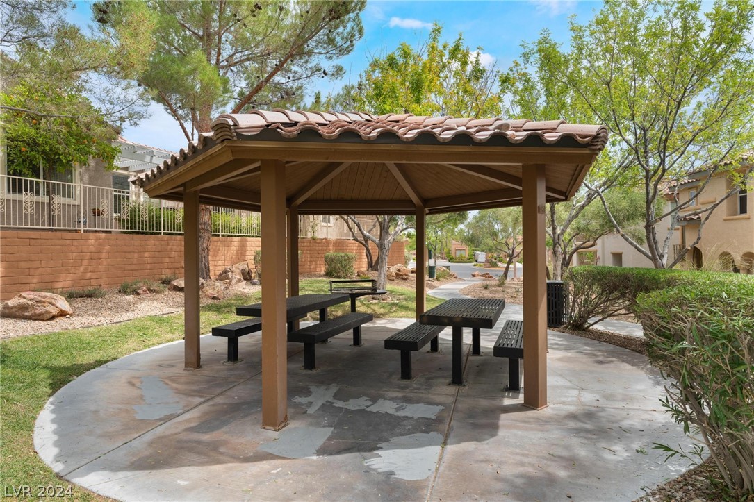 12076 Golden Cactus Court