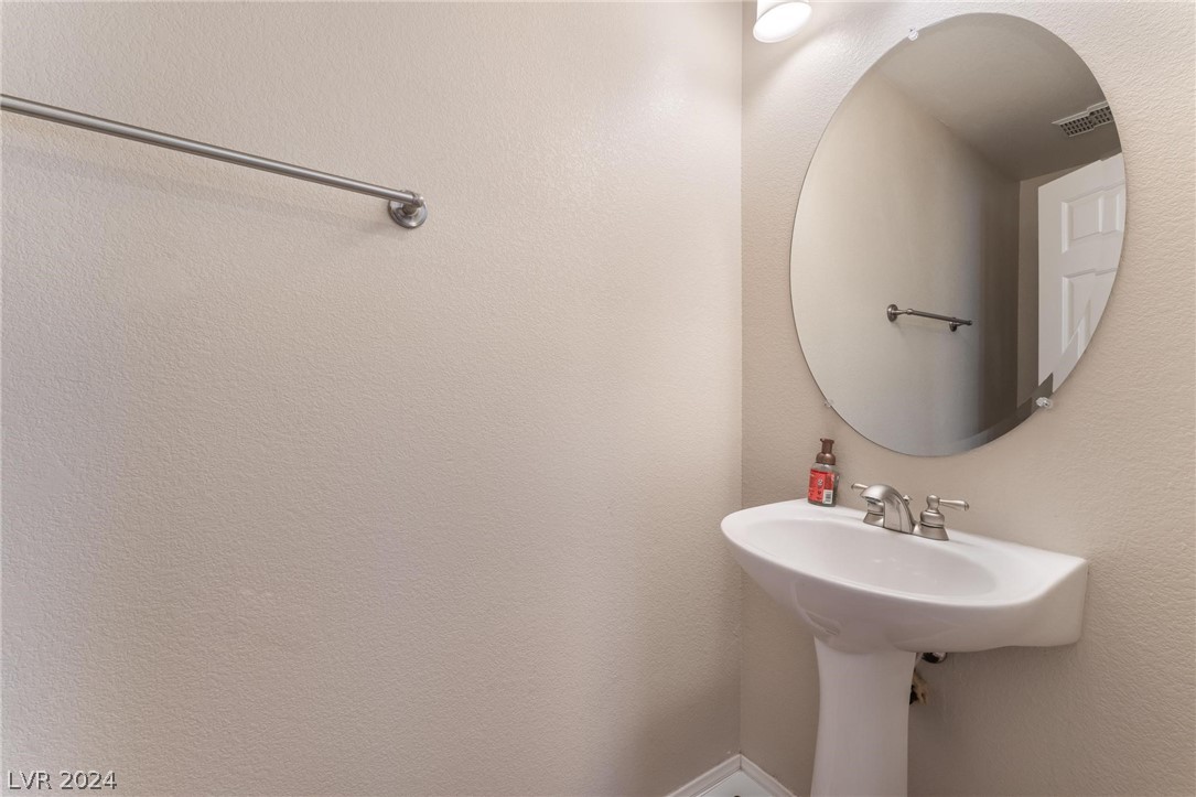 12076 Golden Cactus Court