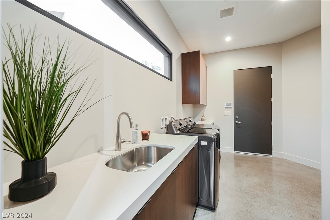 1530 Dragon Crest Avenue