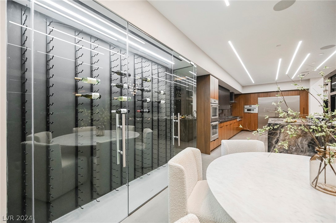 1530 Dragon Crest Avenue