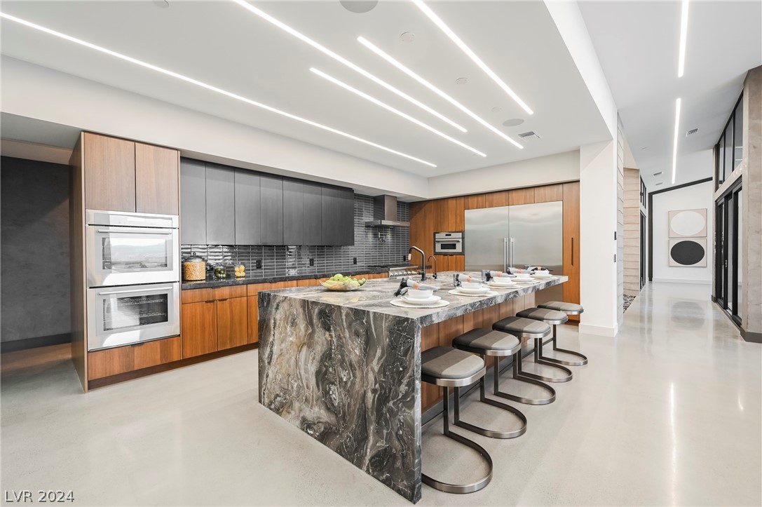 1530 Dragon Crest Avenue