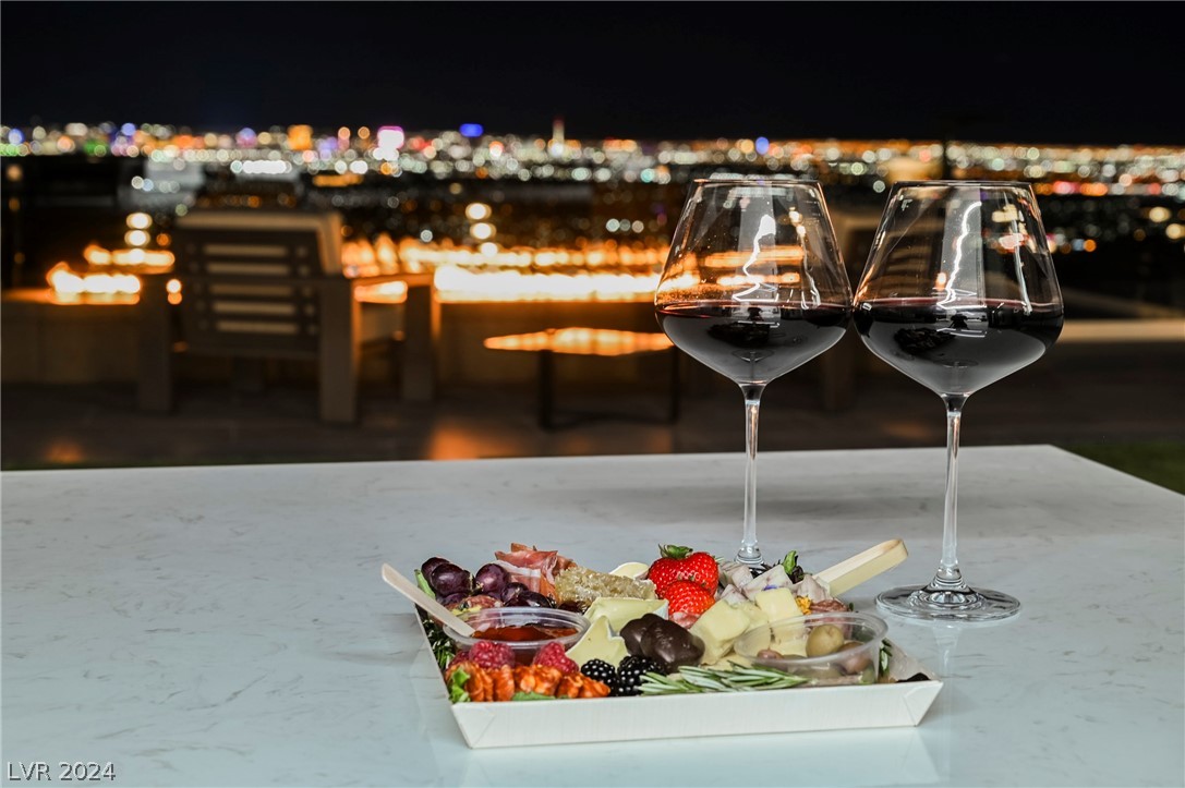 1530 Dragon Crest Avenue