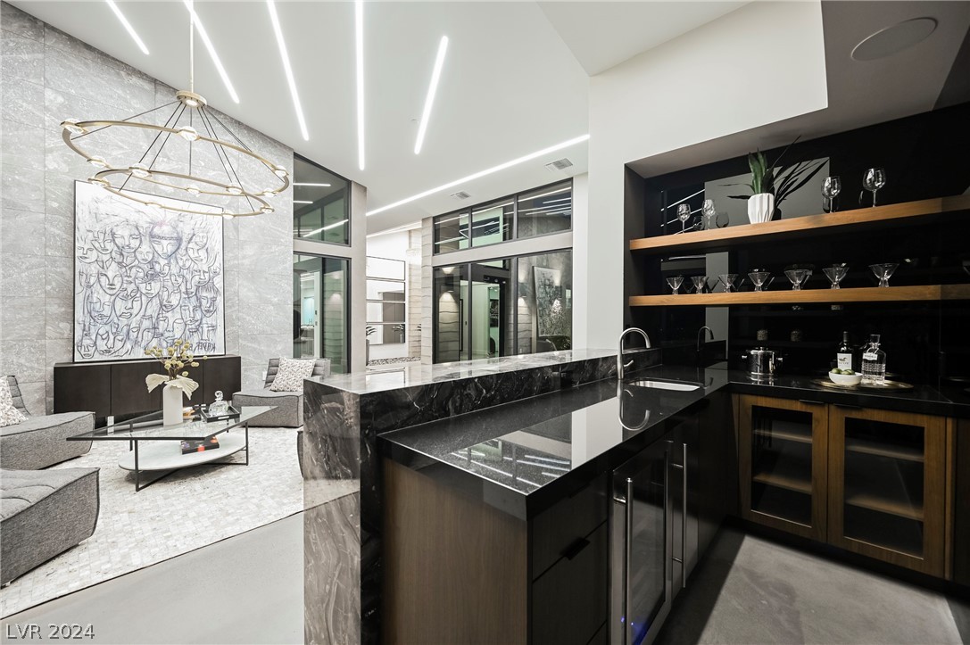 1530 Dragon Crest Avenue