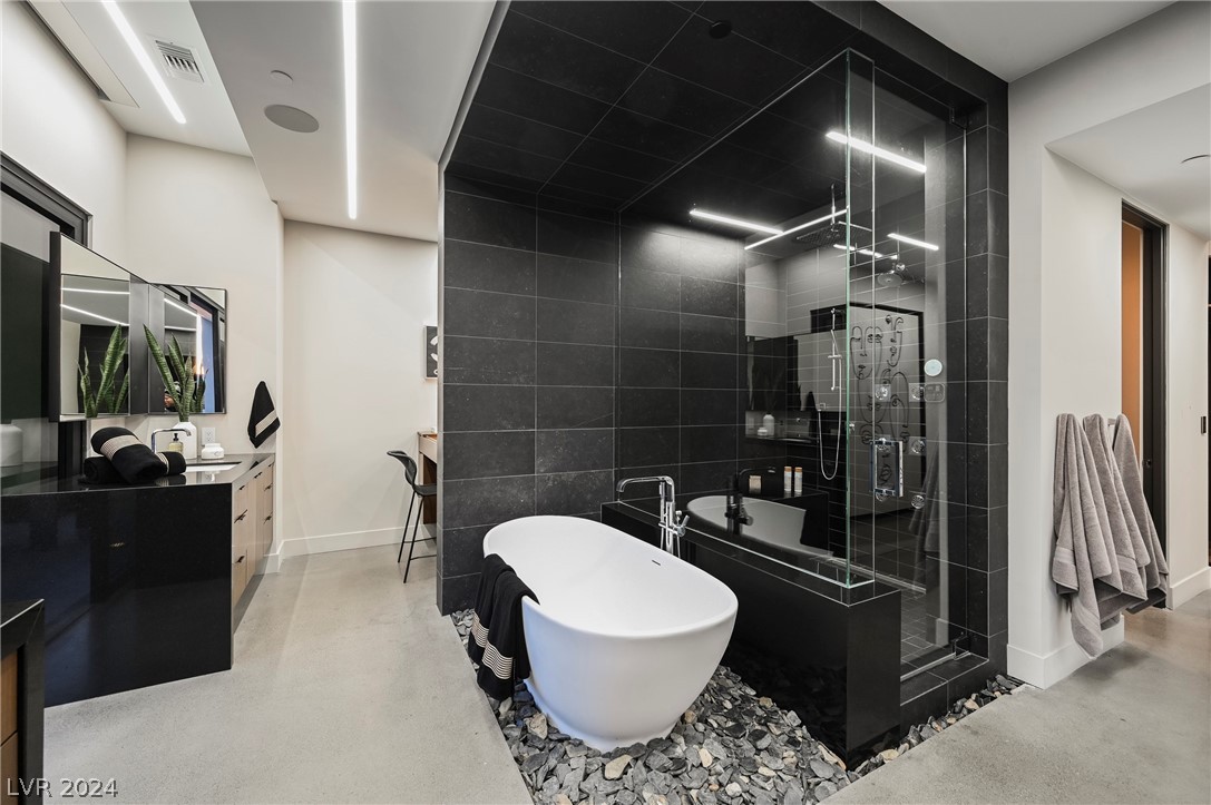 1530 Dragon Crest Avenue