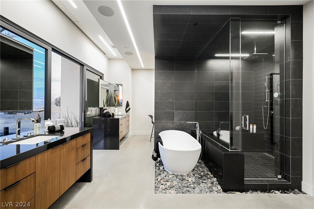 1530 Dragon Crest Avenue