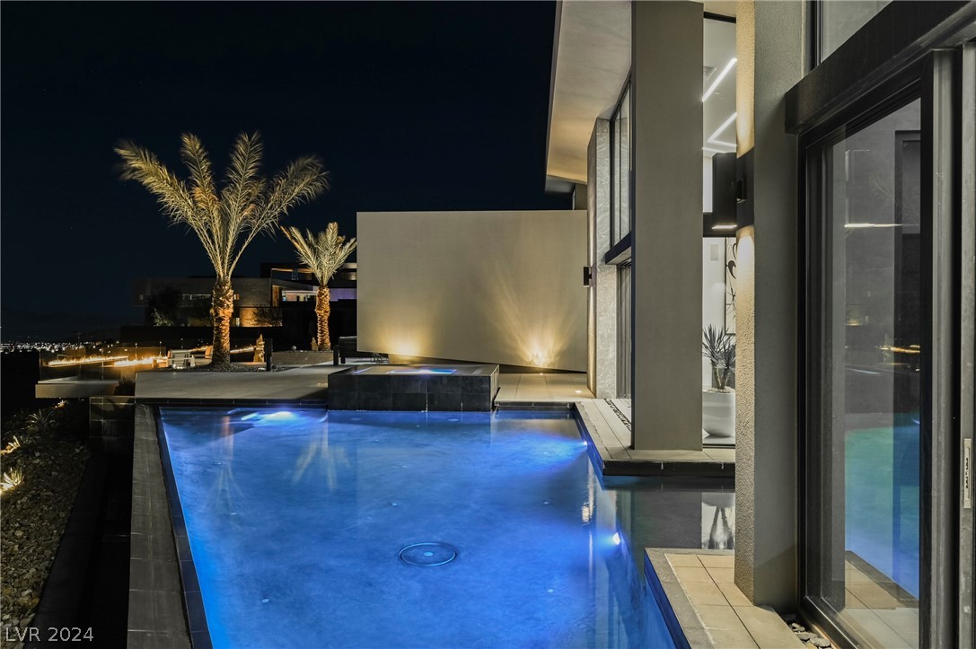 1530 Dragon Crest Avenue