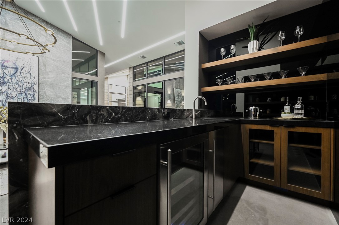 1530 Dragon Crest Avenue